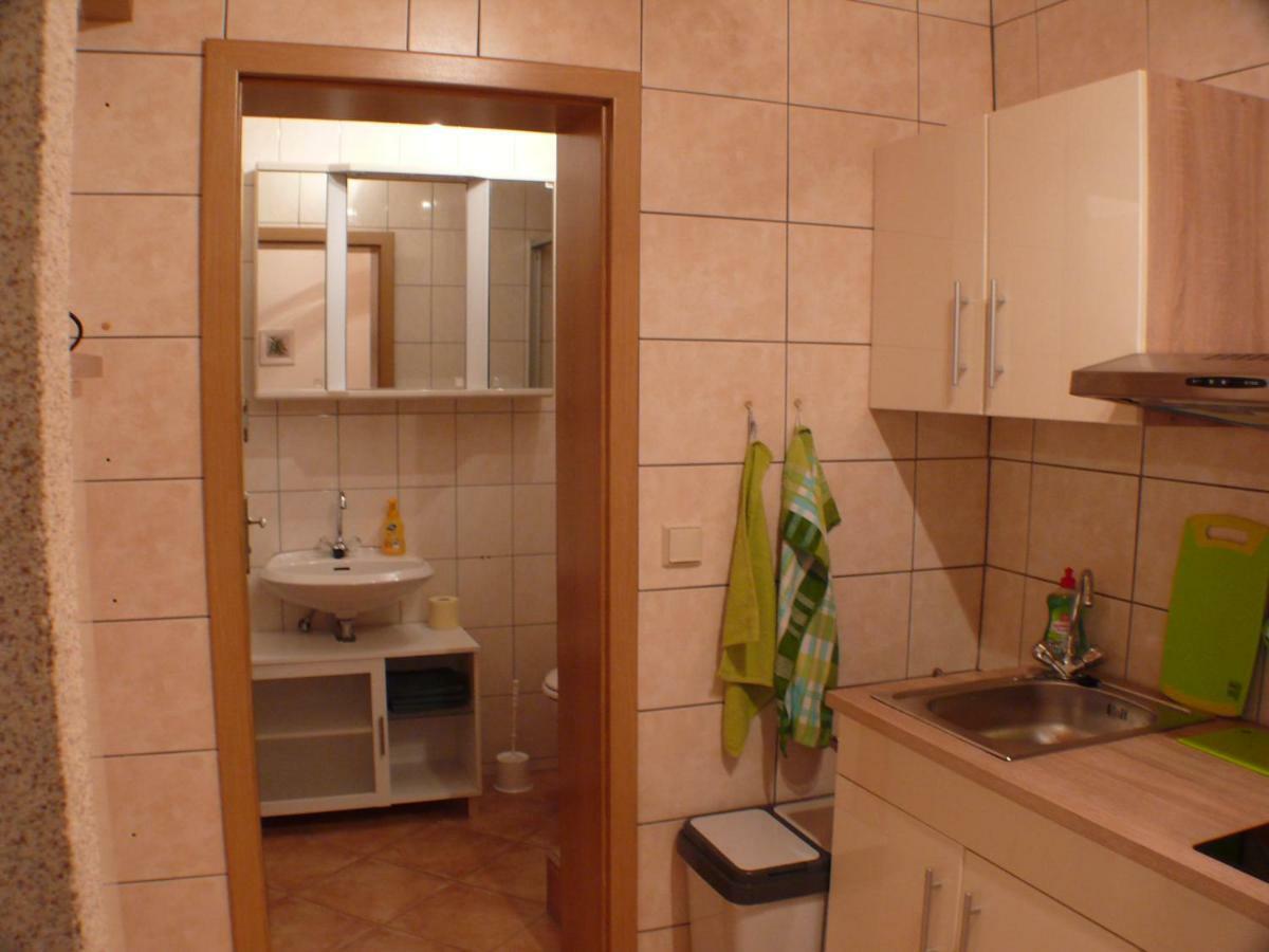 Apartment im Grünen mit Anbindung ans Zentrum Érfurt Exterior foto